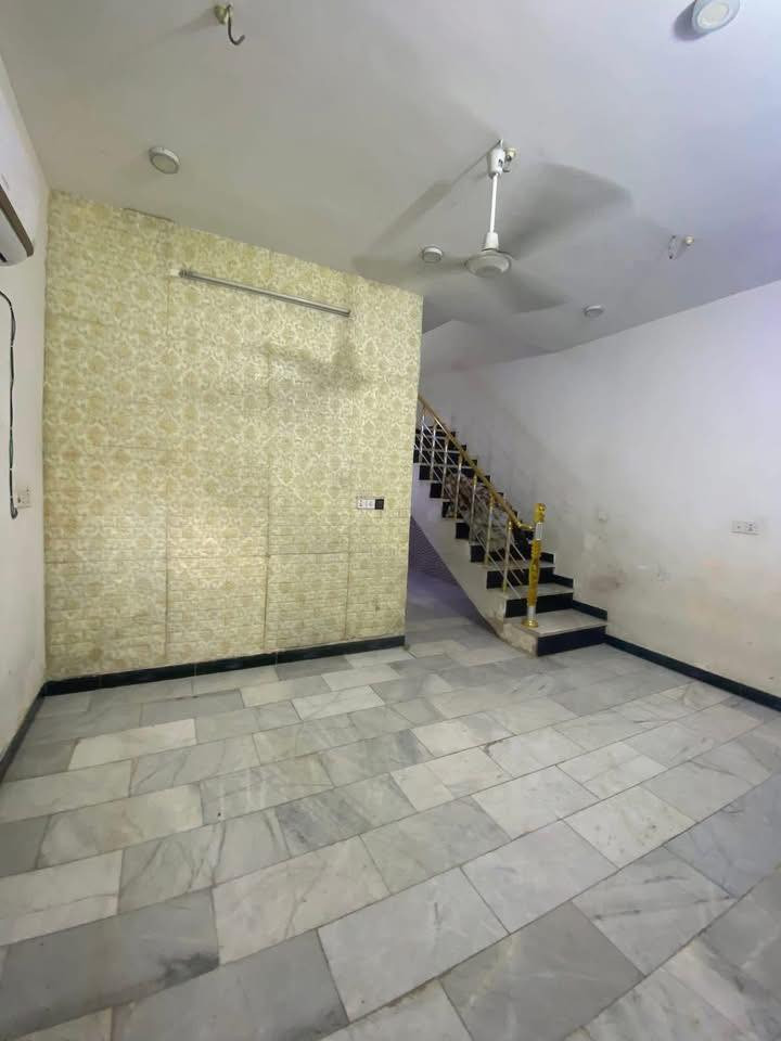 دار للإيجار

📍 العنوان: حي الجامعة – نهاية شارع عشرين

🔹 التفاصيل:
 • غرفة نوم
 • صالة
 • مطبخ
 • صحيات
 • طارمة
 • سطح

🔺#للاستفسار مراسله واتساب ع الرقم التالي 
 اثير الكرعاوي 

***********

او زيارة مكتبنا

🔺العنوان:- حي الجامعة شارع عشرين مكتب وليد للعقار
