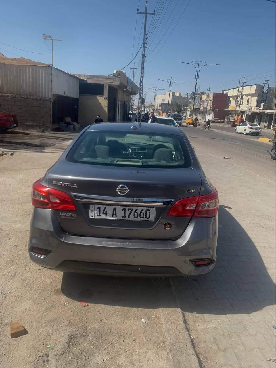 نيسان سنترا ٢٠١٨ 
رقم بصرة انكليزي سنوية ٢٠٣١ بأسمي هزة جديدة شرط التحويل 
وارد امريكي حادث جاملغ وبنيد تبديل وبيها حادث بالعراق باب الي بصف سايق تصليح تجي وشوف

سيارة فول مواصفات عدة الفتحة 
بصمة تشغيل 
بصمة ابواب 
شاشة بلاد كامرة 
ويل كروم 
٣ انظمة قيادة 
سيارة ماشية ٨٣ ميل 
سيارة كير مكينة حدادة تخم تاير جاهزة (نقص تبريد)
سعر ٩٢ الشراي اتصل *********** البصرة, العراق
