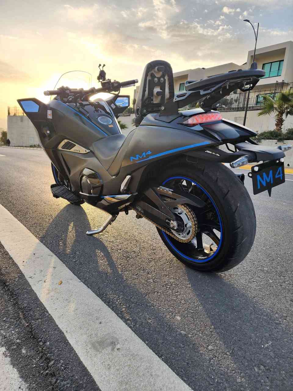 Honda NM4 750cc 2014
بدون رقم بدون كمرك
هوندا مديل ٢٠١٤ محرك ٧٥٠ سي سي ٢ بستم
دراجة فول مواصفات
كير اوتو و عادي و سبورت
مانع انزلاق ABS
شاشة الكتروني
ويل امامي قياس ١٨ بلادي
ويل خلفي قياس ١٧ بلادي
لايت ليد بلادي
سويج سكيورتي
دراجة كل على وضع شريكة 
تاير ل تاير ب شرط
مكاني سليمانية
سعر ٣٨ ورق
***********
