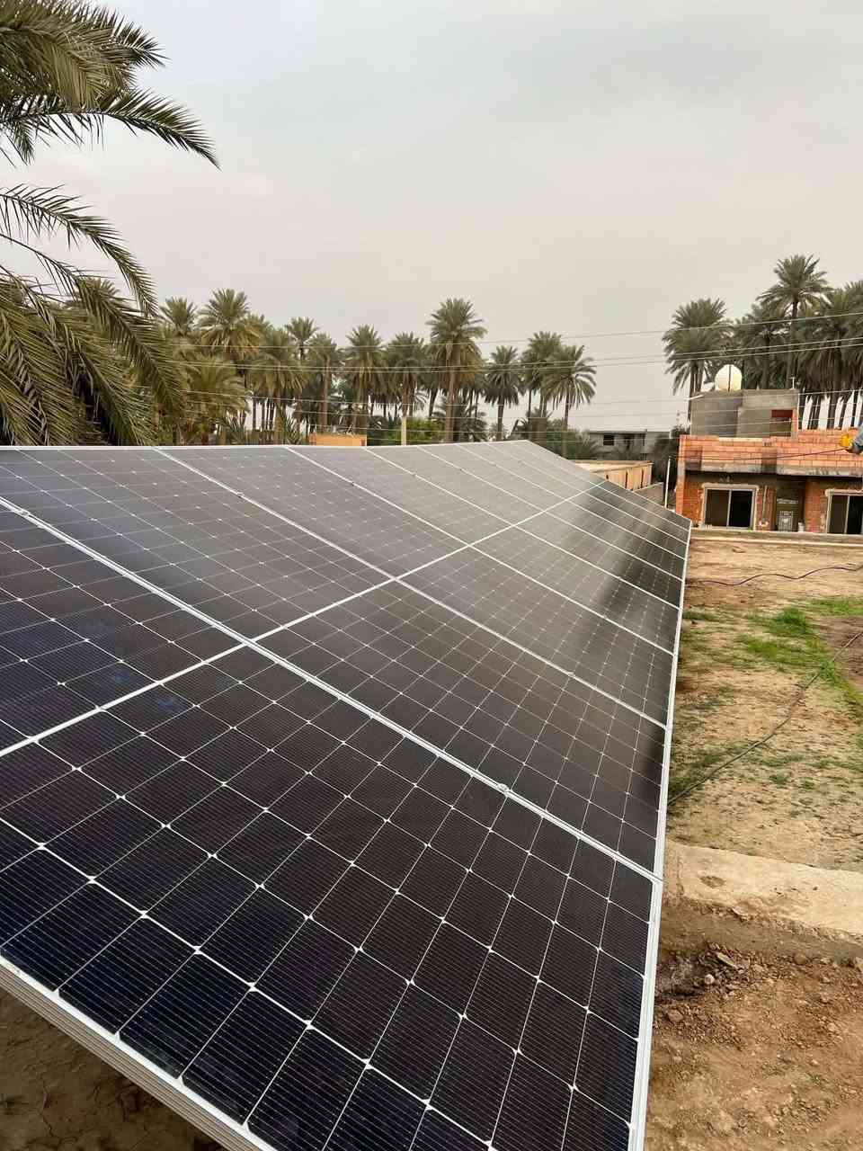 تاريخ اليوم: [2026/2/3]
🔆 تنصيب منظومة طاقة شمسية 🔆
 تم بفضل الله تجهيز منظومة طاقه شمسية لمنزل الاخ ابو حاتم الطائي منطقه الحديد ضمن الرقعه الجغرافيه لمحافظة ديالى تجهز المنضومه المنزل ب 18 أمبير نهاراً بالاضافة الى 12 أمبير ليلاً 
مكونات المنظومه
🔵 الواح مكسما حجم 600 واط بايفشل ذات كفائة عالية.عدد 9

🔵جهاز انفيرتر مكسما حجم 5.6kw(25امبير) 

🔵بطاريه ليثيوم مكسما حجم14.3kw عدد 1

شركة  مكسما ديالى للطاقة الشمسية 
العنوان:
الفرع الاول:  ديالى الغالبية 
***********

الفرع الثاني:بعقوبة شارع خريسان
***********
.................................................................... 
ملاحظة مهمة جدا:عند حدوث أي خلل بمنظومتك عليك بتصوير فيديو للشاشة الانفيرتر لحظة حدوث أي خلل ومن ثم إرسال رسالة عن طريق الواتس آب إلى أي رقم من هذه الأرقام أو مراسلة الصفحة عن طريق الفيس بوك ليتسنا لنا معالجة الخلل بأسرع وقت ممكن وتستمر منظومتك بالعمل على مدار 24 ساعه.
.............................................................................
للحجز والاستفسار الاتصال او مراسلة الأرقام التالية  أو مراسلة البيج عن طريق الماسنجر 
:
🕒 أوقات الدوام:
من الساعة 9 صباحًا إلى الساعة 5 مساءً

#شركة_مكسما_ديالى_للطاقة_الشمسية ☀️
#الطاقة_الشمسية_مستقبل_العراق
