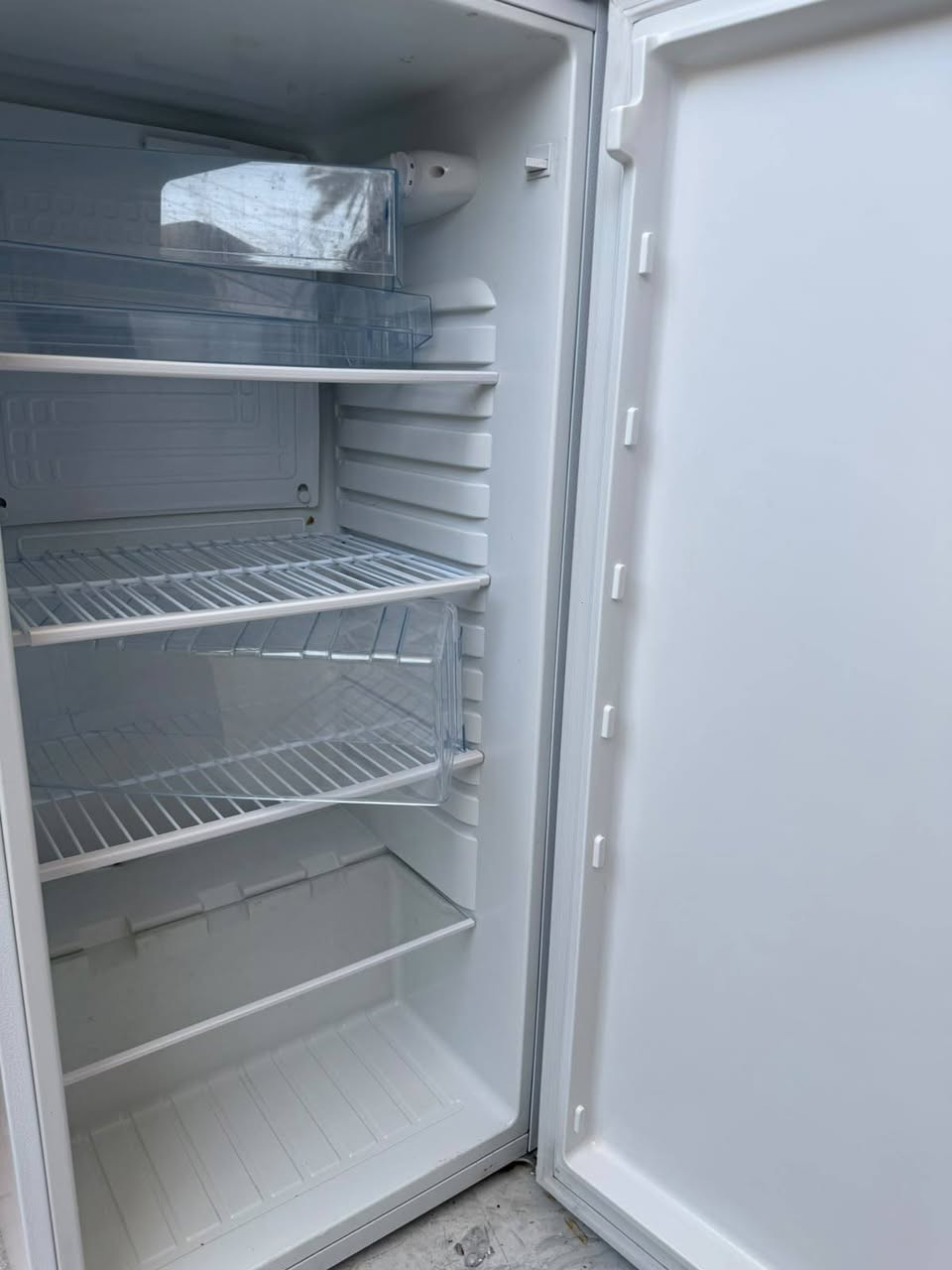 ثلاجه نوال 16 قدم صار 6 اشهر من شتريتها
تشتغل بس مابيها تبريد
اريدها 200 وبيها مجال

العنوان الدورة شارع المصافي


**إذا كنت صاحب هذا الإعلان وتريد حذفه لأي سبب، رجاءا أرسل رسالة إلى الدعم الفني**
