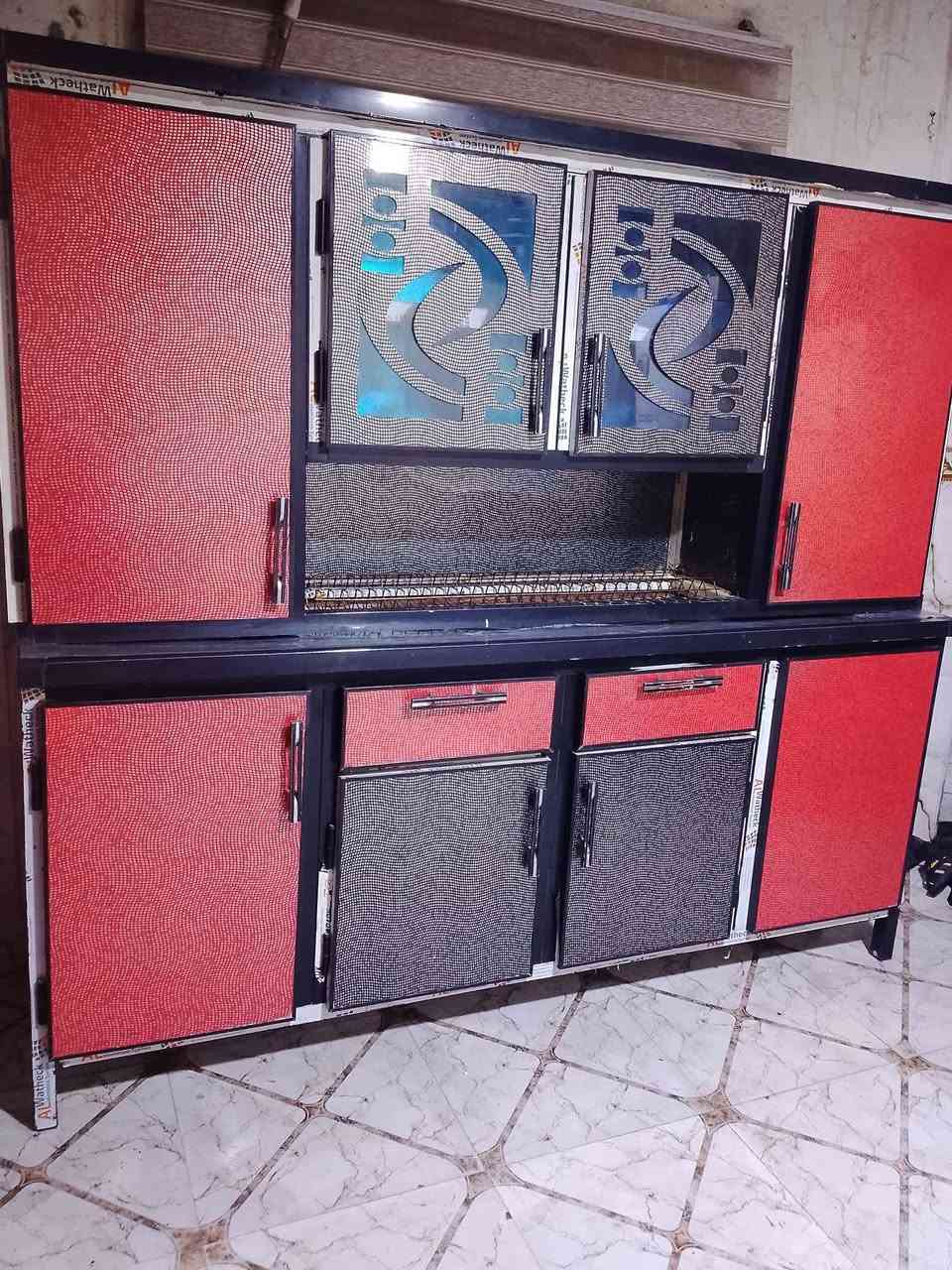 للبيع كاونتر 3 قطع  اخو الجديد  مترين تركي ثقيل  + سنك متر ونص  سعر 325  العنوان بصره تاميم  للاستفسار *********** متوفر توصيل البصرة, العراق
