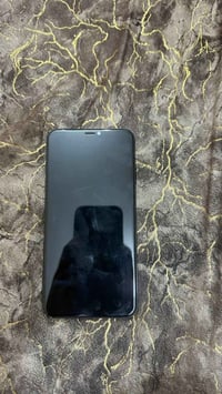 جهاز اكس ماكس بطاريه 256للبيع ايفون نضيف تفاصيل اتصل على رقم بيك خير ا...