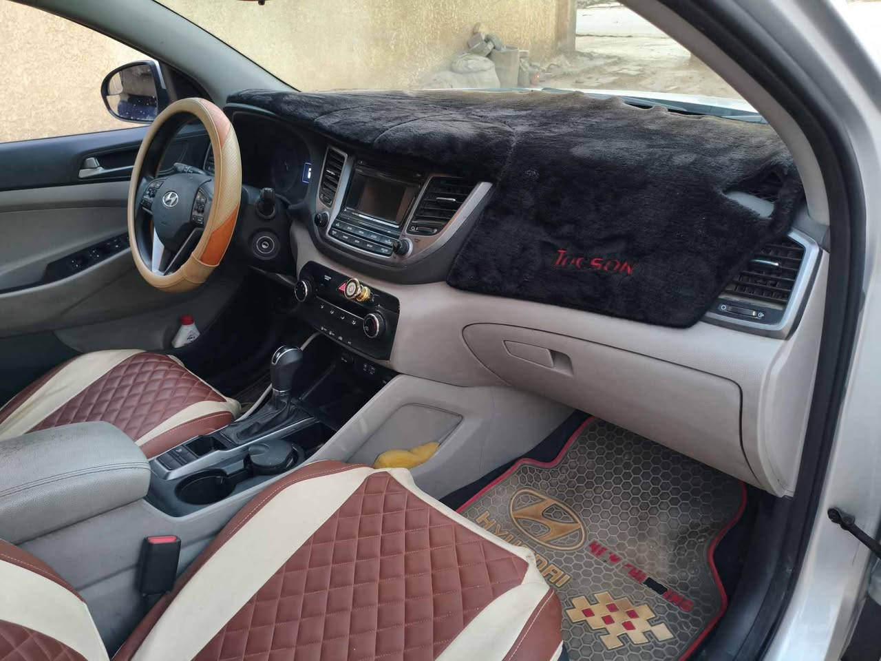 توسان18  بغداد باسمي *********** السعر135
محرك 2000 ماشيه 68 الف
بيهه اربع قطع صبغ 
بدون ايرباك
مواصفات حلوة سنويه وهزة ورقم جدد
تبريد ثلج وصدر وتخم تاير جدد
السعر 135 وبيها مجال
***********
*********** بغداد, العراق
