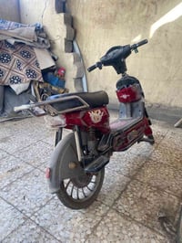 شحن • ٥ بطاريات • سنة