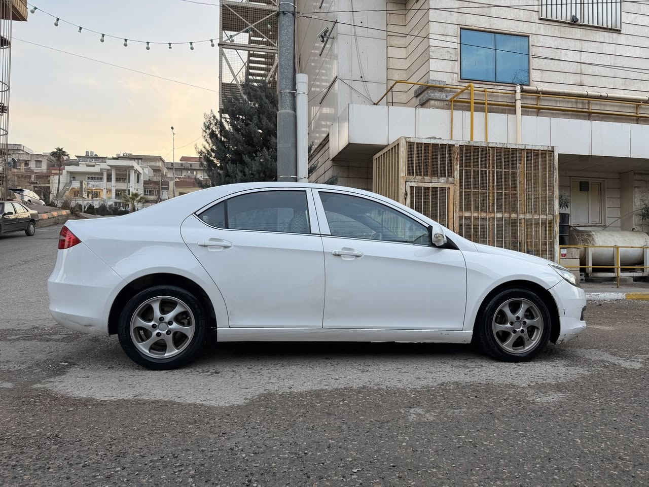 جاک ٢٠١٤
دوو پارچە بۆیاغ بێ ناوگرتن 
جام کارەبای 
نرخ: 73$

***********
