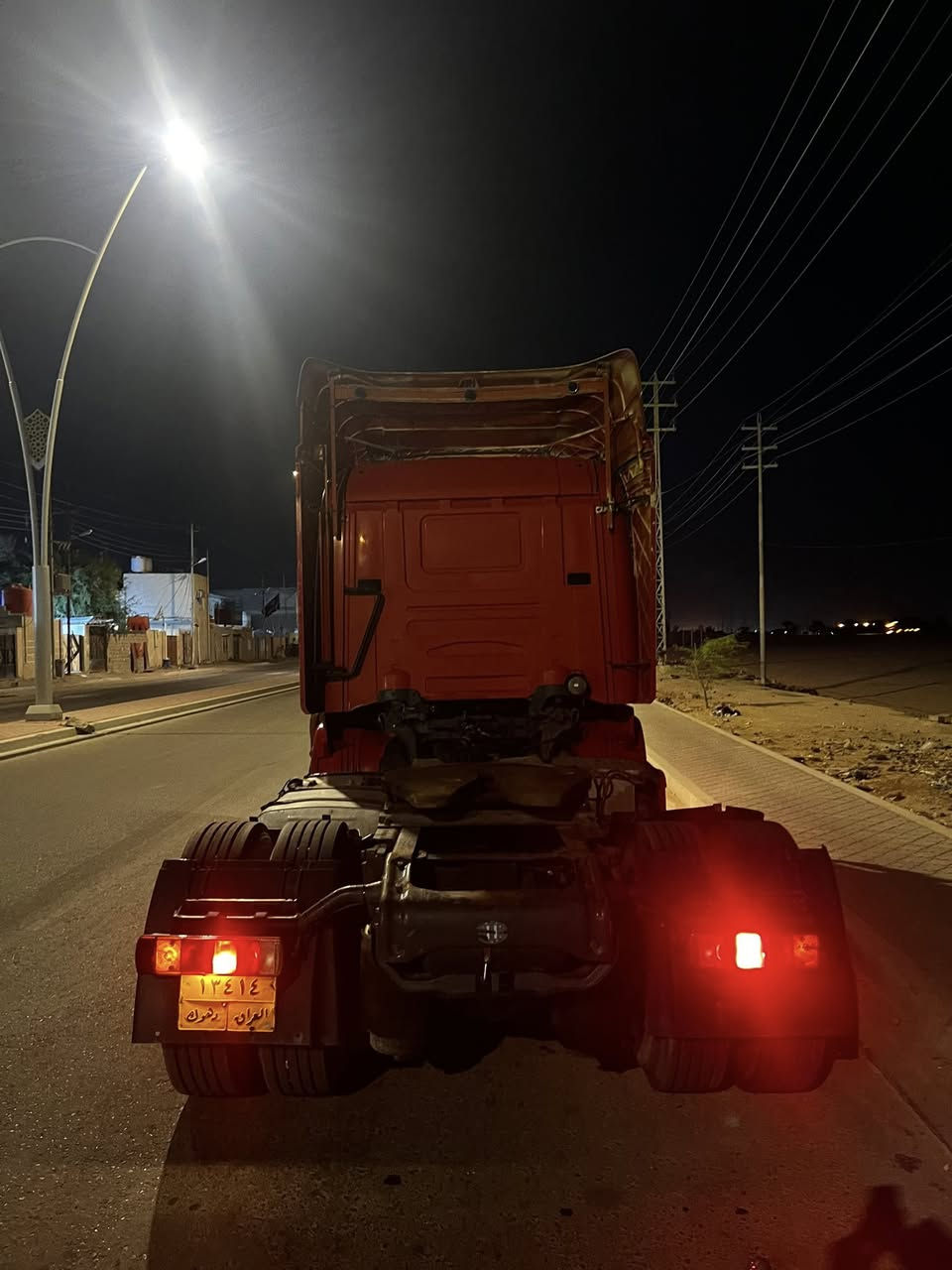 السلام عليكم سكانيا للبيع 
محرك 6 بم ونوزل 
رقم دهوك 
جديده 
مكان بصره زبير 
السعر 110 
***********
