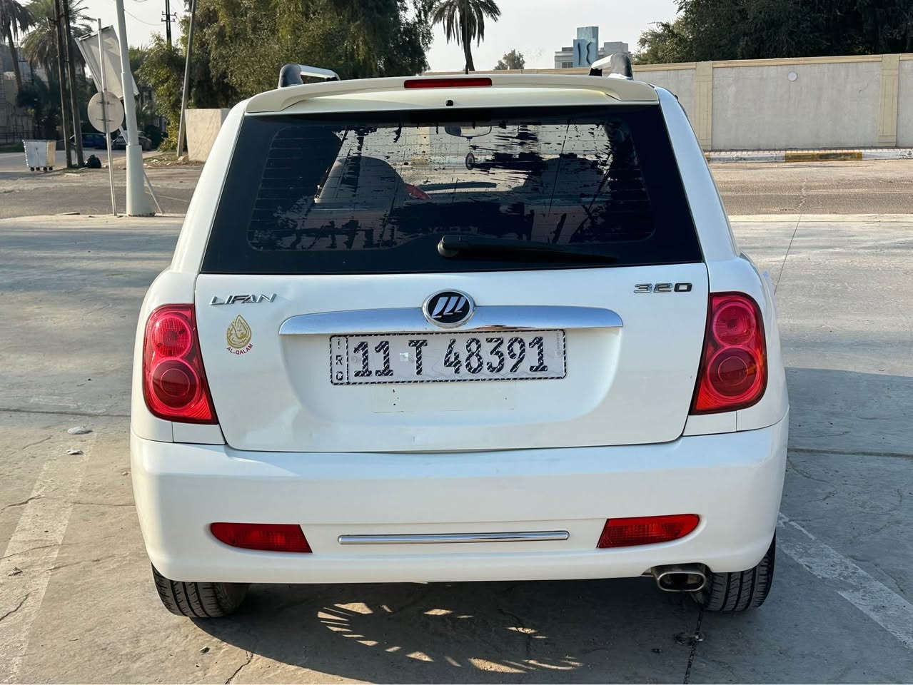 السلام عليكم

من رخصة صاحب الكروب 

للبيع ليفان 2014 بغداد باسمي تحويل ثاني يوم سنوية لل31 يلا تنتهي 

هزة وفحص كاملة مكملة لا ضربة ولا صبغ 

شاشة سستم صوت جام كهرباء 

كهربائياتها كاملة مكملة كل نقص مابيها 

مكانها بغداد الكاظمية الشراي يتصل *********** بغداد, العراق
