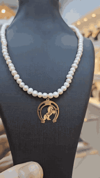 هديتي يمكم وسلامي الكم اطلب واتمنى ومن توصلكم القطعه يارب تتهنى مستعدو...