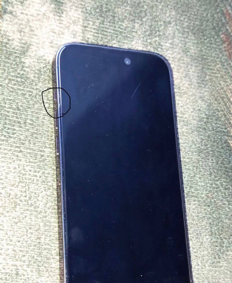 ايفون 14 برو فقط انتبه جهاز وتر كله بلادي فقط هي شخوط خفيفه ما مثره وشخط بل عدسه هم ما مثر ابد تجي تفحص وشوف بعينك ذكرته 128 سعره خاص مكاني بغداد الحسينيه


**إذا كنت صاحب هذا الإعلان وتريد حذفه لأي سبب، رجاءا أرسل رسالة إلى الدعم الفني**