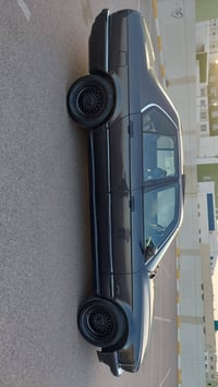 للبيع bmw   محرك 6 سلندر مفتوح   كير سلس وكل مشكله مابيه   حداديه جديد...