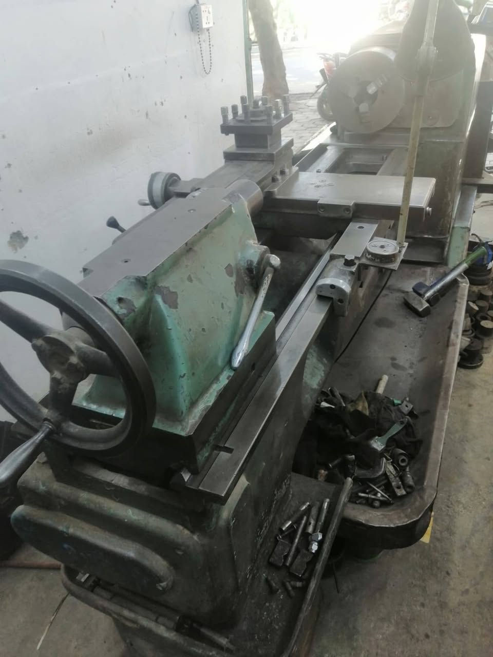 تورنة بلغارية بحالة جيدة للبيع 
المكان بغداد 
للاستفسار عن باقي التفاصيل والسعر 
الاتصال على الرقم 
***********
مكلف بالنشر غير متوفر عالفيس
