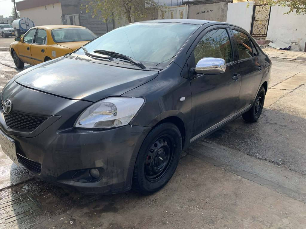 یارس 2009 
مەکینە گەورە 
گیڕ عادی
سەنەوی 2027 تازەیە
4پارجەی بۆیاخە  لەسەر کاڵ بونەوە و یەک پەڵە
تەبری گەرموو سارد 
گێرو مەکەینە بەشەر
ناو زەرد
(سعری 68) مەعامەلە

هەموو زانیارێکان نوسراوە  سەیارەکە هی من نیە تەلەفون بۆ ساحبێ سارەکە کەن
0773 1010 391
0750 1636 595
شوین/چەمچەماڵ شربازهير, السليمانية
