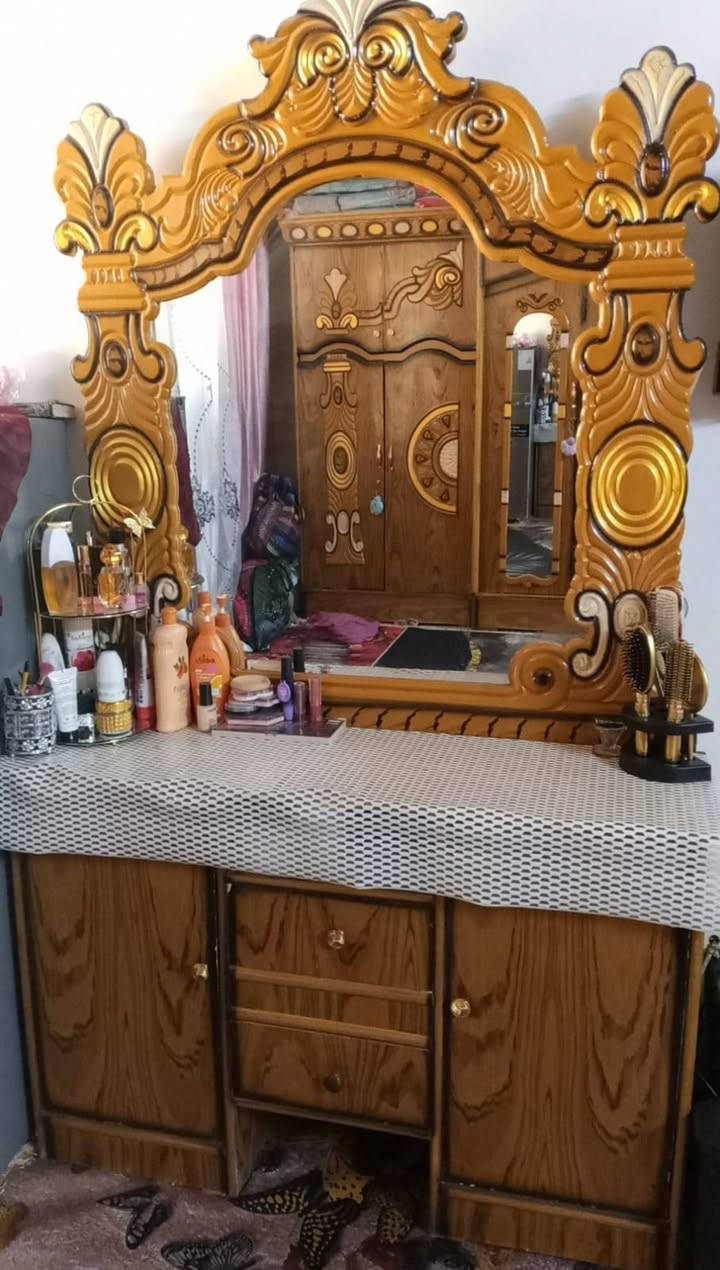 غرفة للبيع
سعر مليون بيه مجال 
جديد 
رقم الهاتف ***********

خاص ماكو لاحد يراسل
