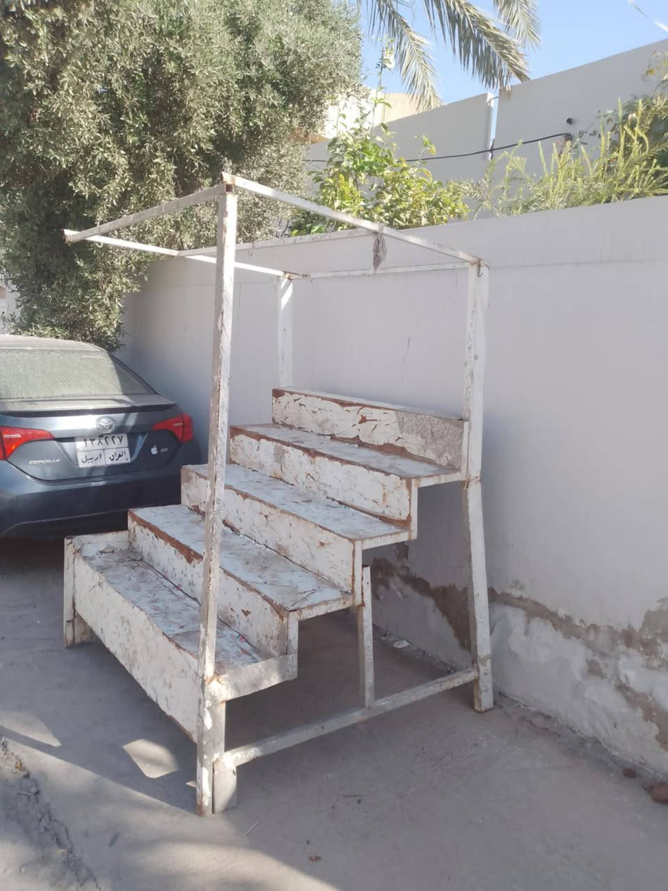 للبيع ديالى شهربان الباسكل خجم 24 السعر225 الف الميز المدرج السعر 160الف رقمي *********** رجاء لا تكسرو حاجات الناس
