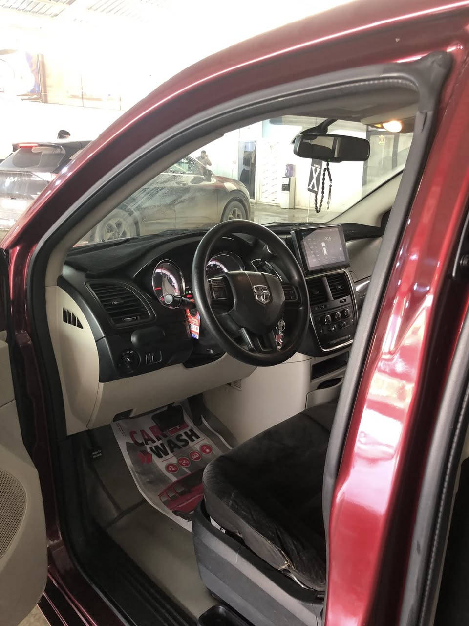 🚗 للبيع دوج كرفان موديل 2018
السيارة بحالة جيدة ومناسبة للعائلة
📍 الموقع: بغداد – الكاظمية
🛣 الممشى: ١٠٩ ميل صور الحادث موجوده بالصور 

للاستفسار والاتصال:
📞 ***********

، والله يوفق الجميع 🌸
