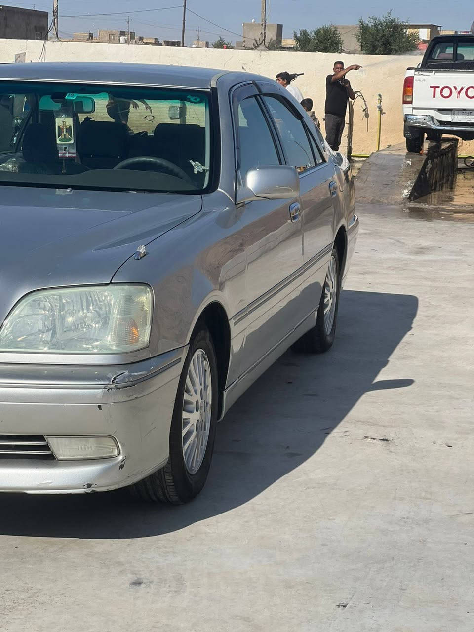 السلام عليكم جنون البيع موديل 2003سياره جديده تخم تاير حداديه كيرومكينه بالكارتون سياره جاهزه مجهزه بوجهك للشارع بيهه كصه جنطه العنوان العماره اللاستفسار خابر وتدلل ***********
