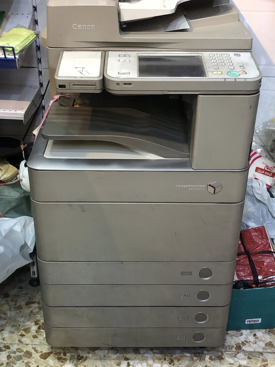 طابعة كانون c5240i  الغنية عن التعريف للبيع  تطبع 60 نسخة بالدقيقة مفولة حبر وكاملة من كل النواحي تجي تفحص وتاخذ وتروح البيع لعدم توفر مساحة في المحل 
السعر 600 الف وبيها مجال حك الجية 
العنوان الزعفرانية الأربع شوارع 
***********
