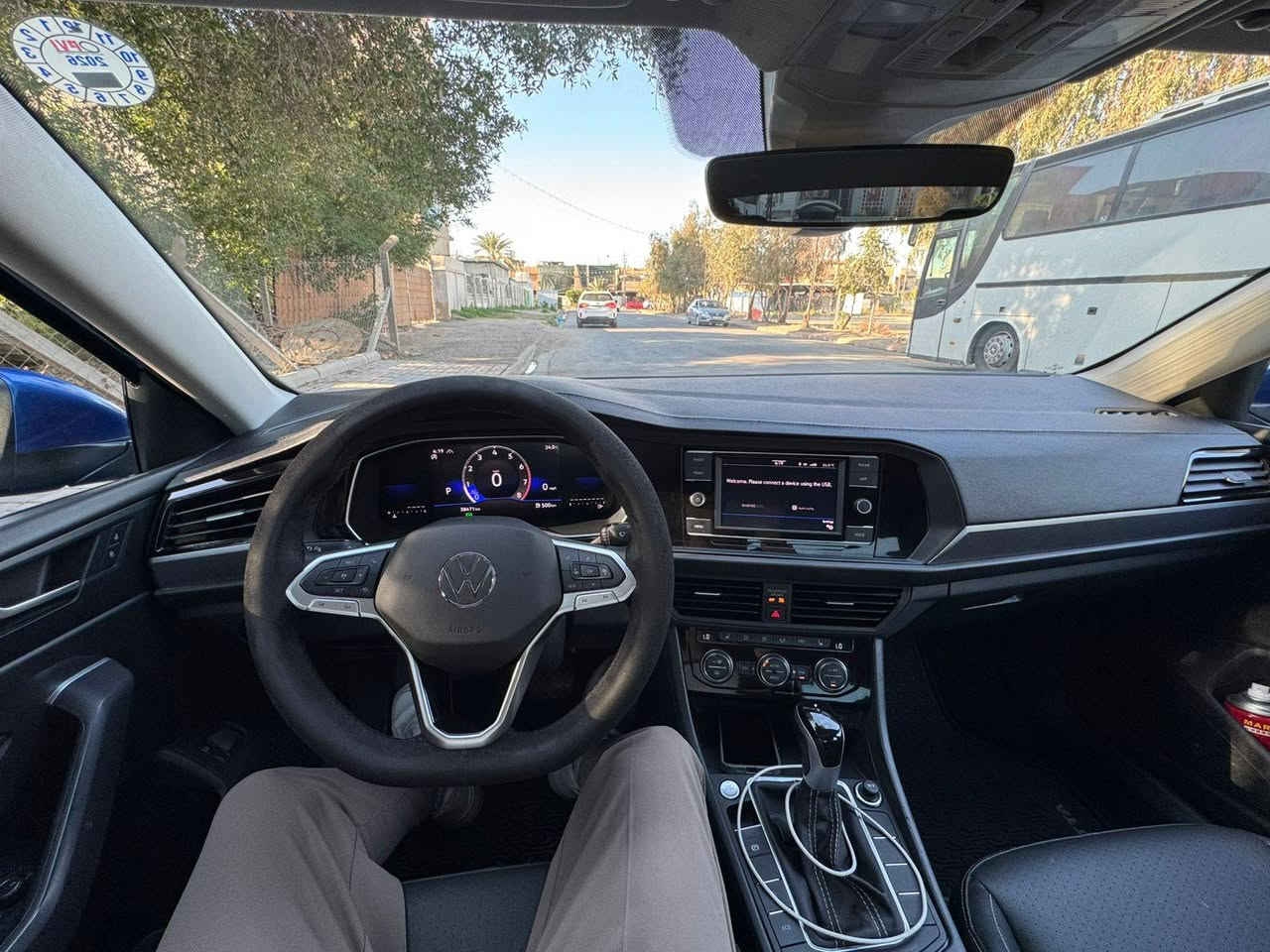 جيتا 2024 se للبيع
السيارة فووول مواصفات رقم اربيل باسم شركة
محرك 1500 تيربو 
كشنات جلد
كشنات تدفئة
كرسي السايق كهرباء
بصمة تشغيل
بصمة ابواب 
تشغيل عن بعد
فتحه 
رادرات جانية 
حساس امامي وخلفي 
توقف ذاتي عند الاقتراب للامام وللخلف
تحديد مسار 
كروس سرعة 
اوتو هولد 
حادث السيارة بنيد سطحي من فوك راديتر بلادي
جاملغ خلفي جهة السايق صبغ وجاملغ امامي عكس السايق فقط الخشم على كد 4 اصابع بارد فقط 
يعني قطعتين صبغ فقط 
ماشية 38 الف كيلو 
ولا جيك مشتغل بيها اخت الزيرو مناقصها شي
السعر 172 وبي مجال بسيط
***********
