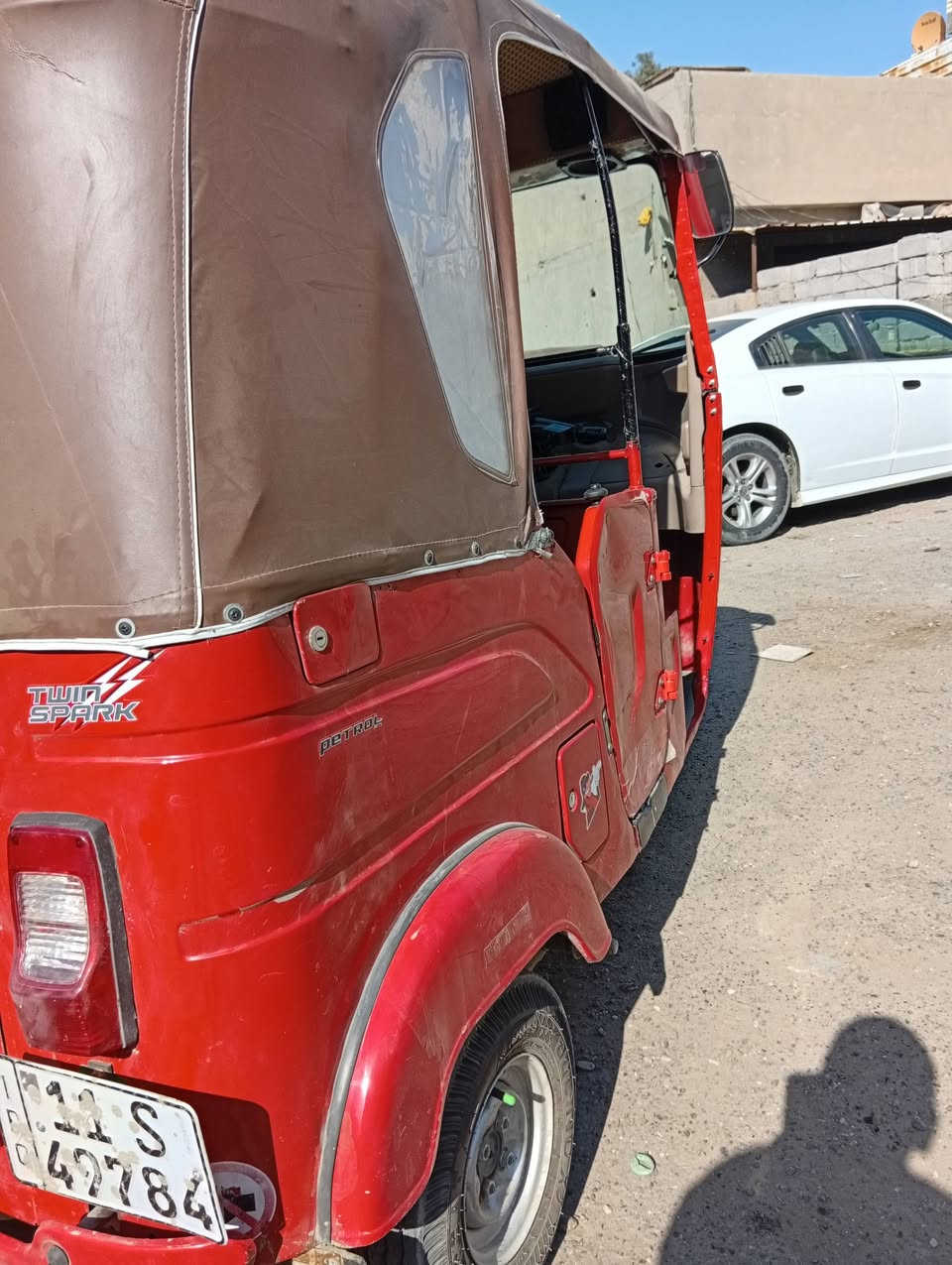 السلام عليكم تكتك موديل 22 حمرة مكفولة كفالة عامة ضربة صبغ مكفولة بس الدوس لا تنقيص لا تبخير شهر 10 رقم وسنوية نكليزي تحويل ثاني يوم رقم الهاتف ***********
