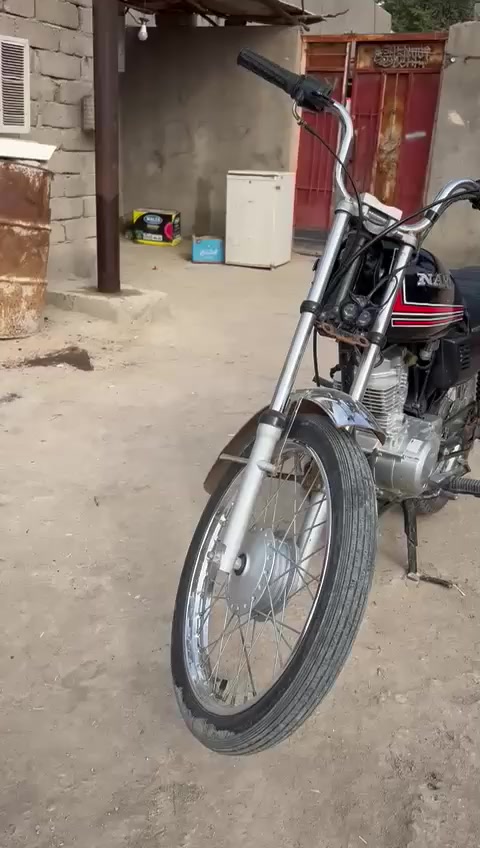 سلام عليكم  دراجه ايراني للبيع المكان  البصره قضاء المدينه منطقه باهله السعر 650 وبيه مجال /رقم الهاتف *********** مكلف بنشر حدوري البصراوي
