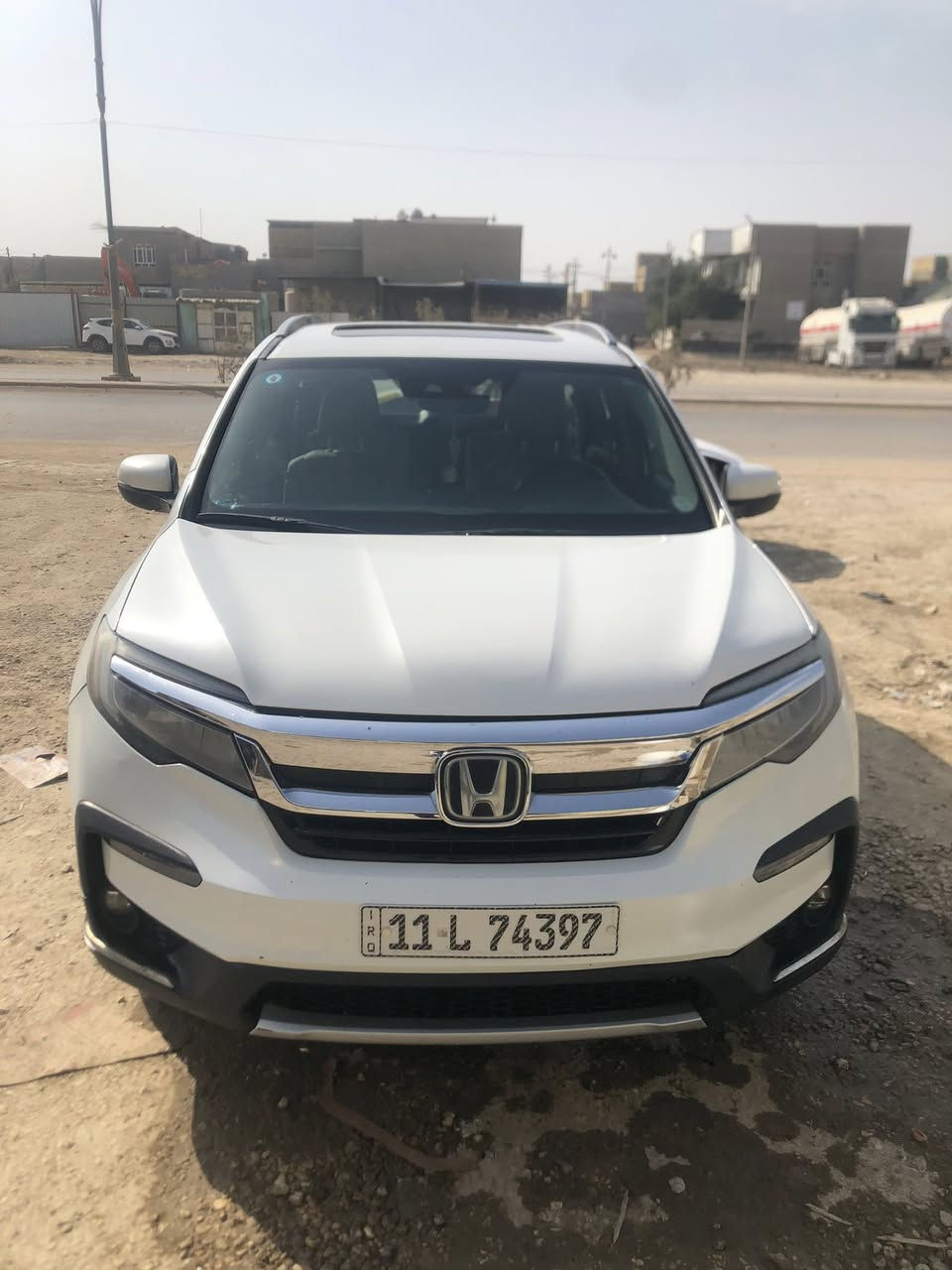 السلام عليكم
هوندا بايلوت ياباني ٢٠٢٢  ٧راكب 
وارد امريكي فول مواصفات 

المواصفات:
١-رادار امامي جانبي(نقطة عمياء) وخلفي 
٢-ترحيب ودخول ذكي 
٣-سويج بصمة وتشغيل عن بعد 
٤-لايت زينون ذكي وبلاجكتورات ضباب 
٥-محرك ٣ونص ٦ سلندر المرغوب 
٦-اشاير بالمري 
٧-كشنات جلد وكهرب ٨حركات وتخرين ٣اوضاع ميموري وتدفئة كشنات 
٨-٣اوضاع قيادة ايكو وسبورت وثلجي
٩-تحديد مسار ذكي وياخطوط الشارع 
١٠-نقاط عمياء وكامرة ذكية ٣ وضعيات دوارة 
١١-مثبت سرعة كروز عادي وذكي 
١٢-شاشة جبيرة ١٠انج وتدعم ايفون واندرويد 
١٣-منافذ usb و typec امامي ومقاعد الخلف والمقاعد الاخيرة 
١٤-تبريد ثلج بيانو ٣ قطع امامي ومقاعد الخلفية ومقاعد ال٧ راكب 
وشاشة تحكم خلفي 
١٥-صندوق ذكي شفط 
١٦-كير دكم المرغوب 
١٧-مراية ذكية تعيتم ذاتي 
١٨-ستيرن فول تحكمات وشفتات سرعة ٩نمر 
١٩-مساند جانبية شركة جلد 
٢٠-بردات بلادي جوم الخلف شركة هوندا سلايد داخل البوب
٠
٢١-داخل جلد بيجي ودشبول جلد اصلي شركة 
٢٢-سيارة عزلها عالمي١٠٠% وحيف ماكو 
٢٣-سبير وعدة كامل 

مكان السيارة بابل
السعر260$ 
التواصل على الخاص
***********
