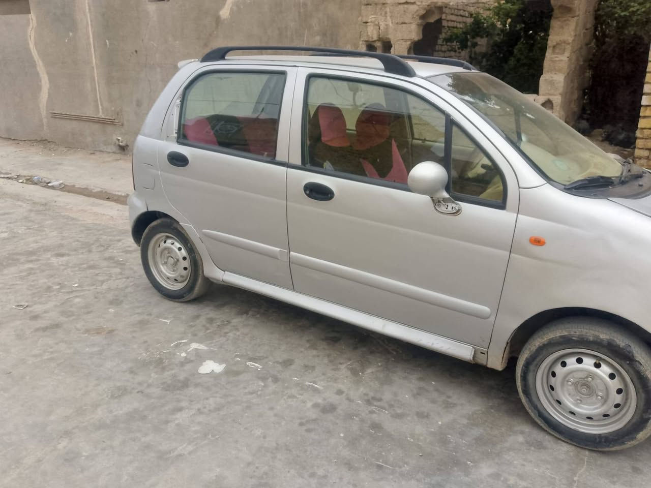 سلام عليكم كيوكيو 12 بغداد
سنويه 28 شرط التحويل تخم تاير تبريد بس غاز 
السياره جاهزه كهرباياته كله شغاله كير اوتماتيك  مال جناي مكانه واسط نعمانيه 
السعر 23,وبيه مجال بصيط ***********
