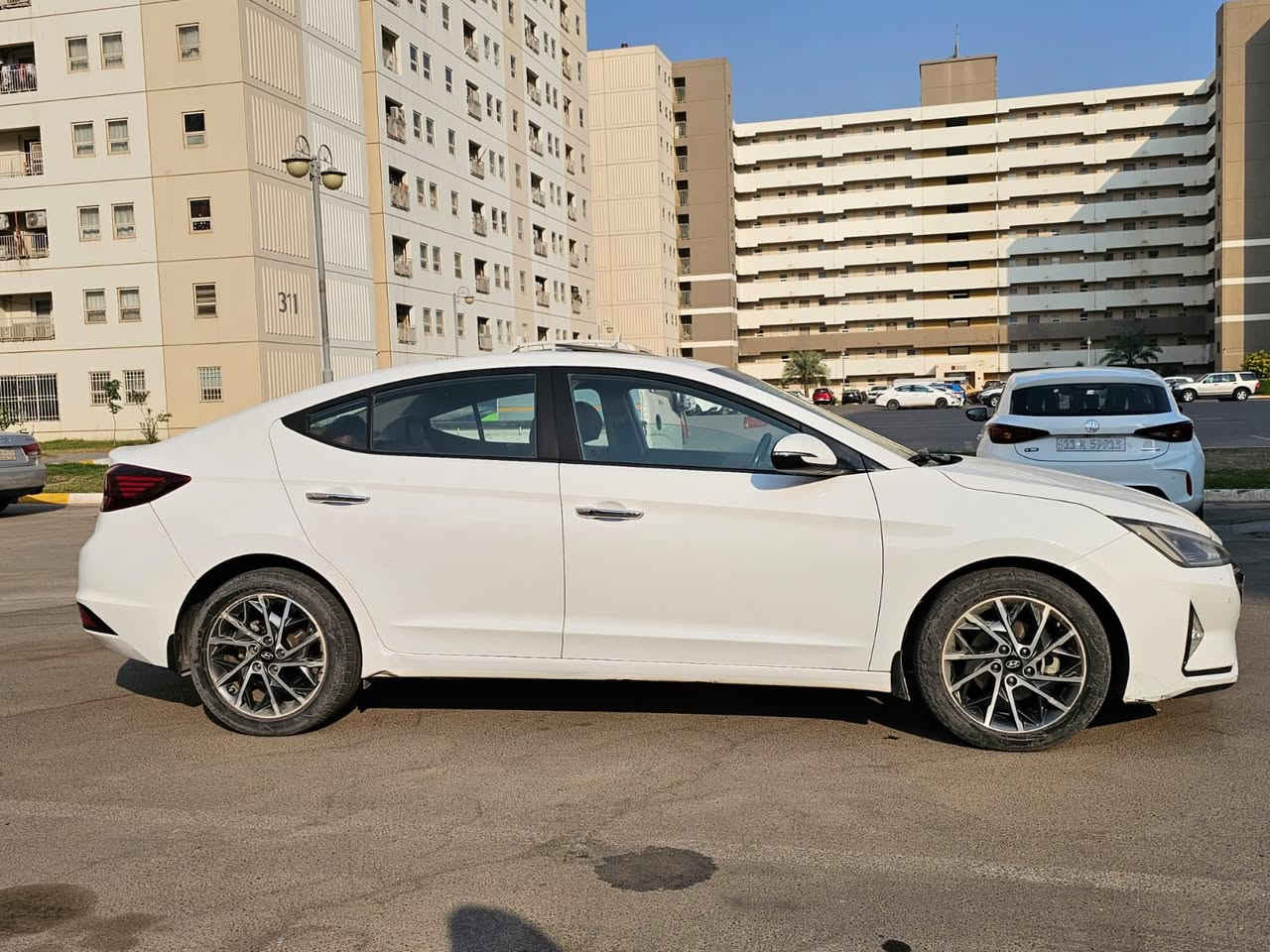 السلام عليكم النترا للبيع ٢٠١٩  مواصفاتها معروفه شوف السونار مالته وبعدين اتصل وتدلل ***********مكاني مجمع بسمايه سعرها ١٦٠ مايعجبك السعر اعبرها وكلشي موجود بل سوك وتحياتي للجميع
