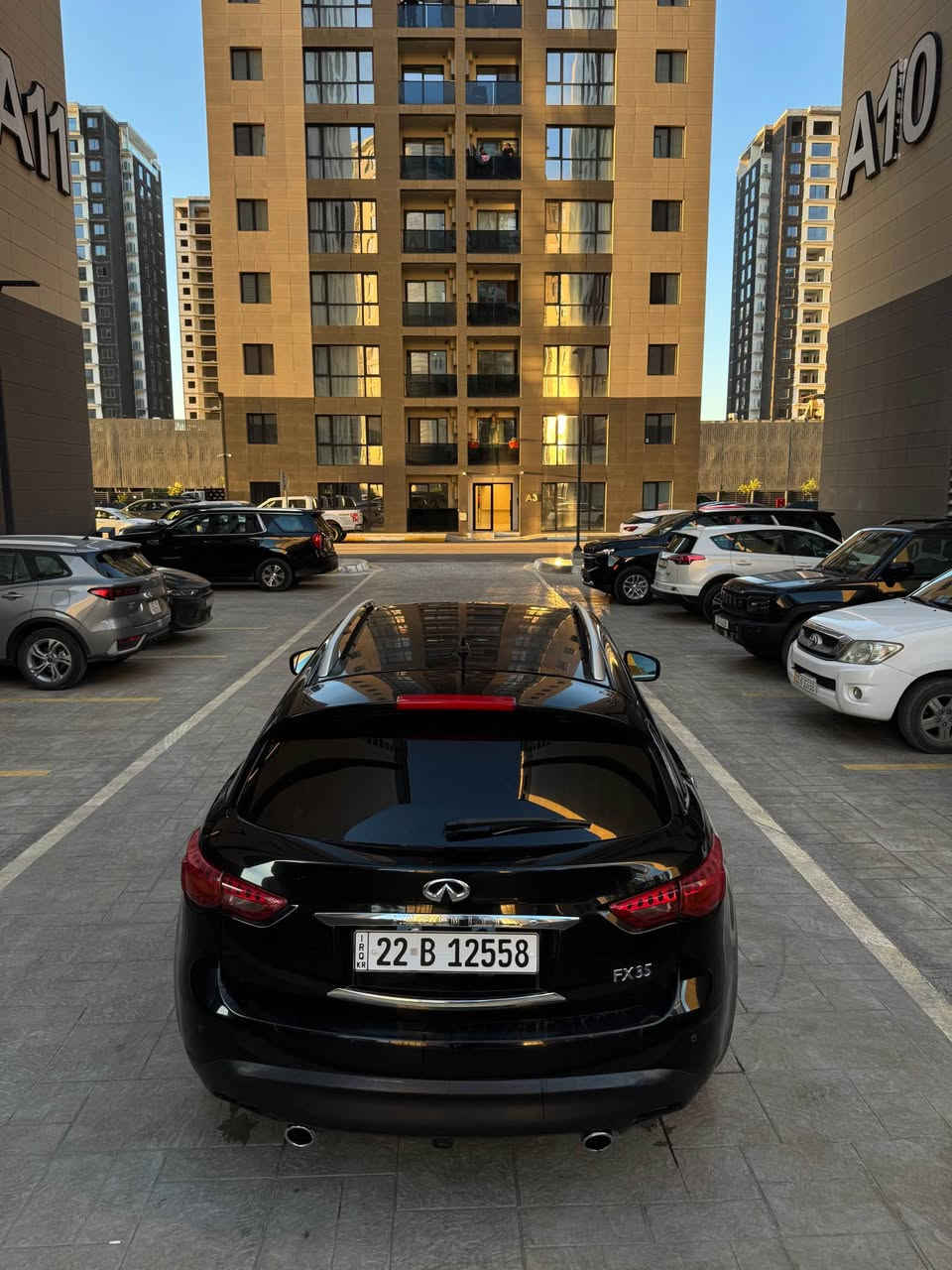 سلام عليكم 
نيسان انڤنتي   FX35    حجم المحرك V6  سياره فول  مواصفات  معروفة مواصفات الانڤنتي شنو بالك مواصفات بيها حتى صندوق كهربائي موديل 2011 خليجي مكفوله من التبديل ولصبغ بيها بارد بعض الاماكن براس البنيد بيها وباب خلف الصدر  اصلا ممبين من تجي شوفه ماكو اي اثر اله   جاهزه مابيها نقص اي شي كير محرك تبريد صدر تايرات باتري منظومة بنزين  كلها جديده شرط سياره نظيفة  داخلها نظيف كلش   صفاح السياره مووووس سياره رقمها اربيل هزه وسنويه  جديده وسياره باسمي تريد وكاله تريد تحويل حاضر  سياره ((ميحتاج تروح الاربيل لان هزه وسنويه جديده )) 

سعر السياره (((127 ))) ورقة وبيها مجال  

مكلف بلنشر اي استفسار  اتصال ع الرقم صاحب السياره ‭

0780 015 3277‬ Colombo, Sri Lanka
