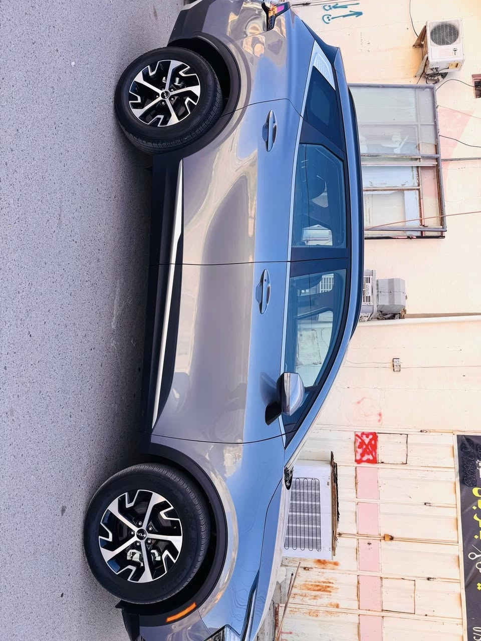 🚗 كيا سبورتيج 2025 للبيع – بحالة ممتازة وبسعر مناسب! 🚗المواصفات العامة:الموديل: 2025المسافة المقطوعة: 2000 كم فقط (شبه زيرو)
الرقم: بغداد (بأسمي، تحويل مباشر)
المواصفات :كشنات جلد فاخرةفتحة سقف بانوراماجنطة كهرباءالسيارة بدون إيرباك 
مبدل فقط بنيدباب عكس السايد (معمر ومصبوغ)
السيارة على الواقع أحلى وأجمل من الصور
ملاحظة للمشتري:السيارة جاهزة وما تحتاج أي مصروف، وصور الحادث متوفرة وموجودة للي يحب يشوفها يراسلني.
للتواصل والاستفسار عبر الواتساب : 
📱 *********** 📱***********
