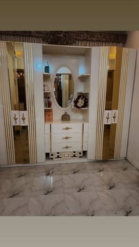 غرفه كامله • نظيفه • مفروشات