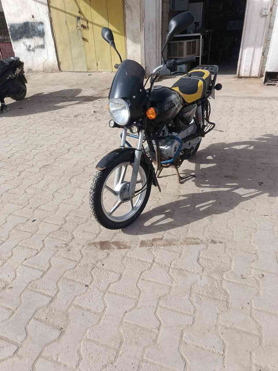 السلام عليكم بوكسر موديل 2017  السعر 700  وبيها مجال مكاني بغداد النهروان الاتصال
***********
