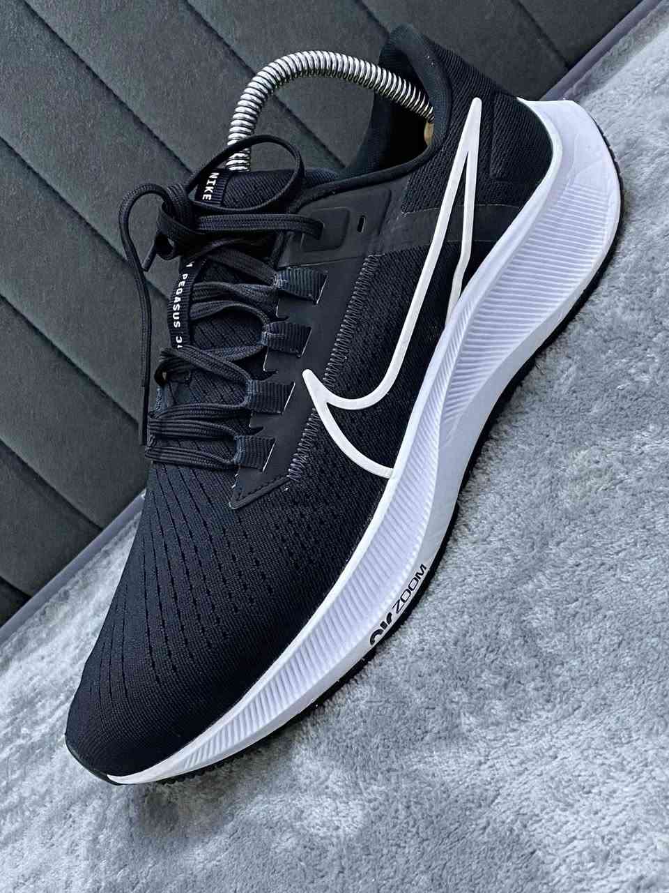 نايك زوم..اورجنال اصلى قياس ٤١..النضافة ٩٥/١٠٠ يوجد توصيل


**إذا كنت صاحب هذا الإعلان وتريد حذفه لأي سبب، رجاءا أرسل رسالة إلى الدعم الفني**