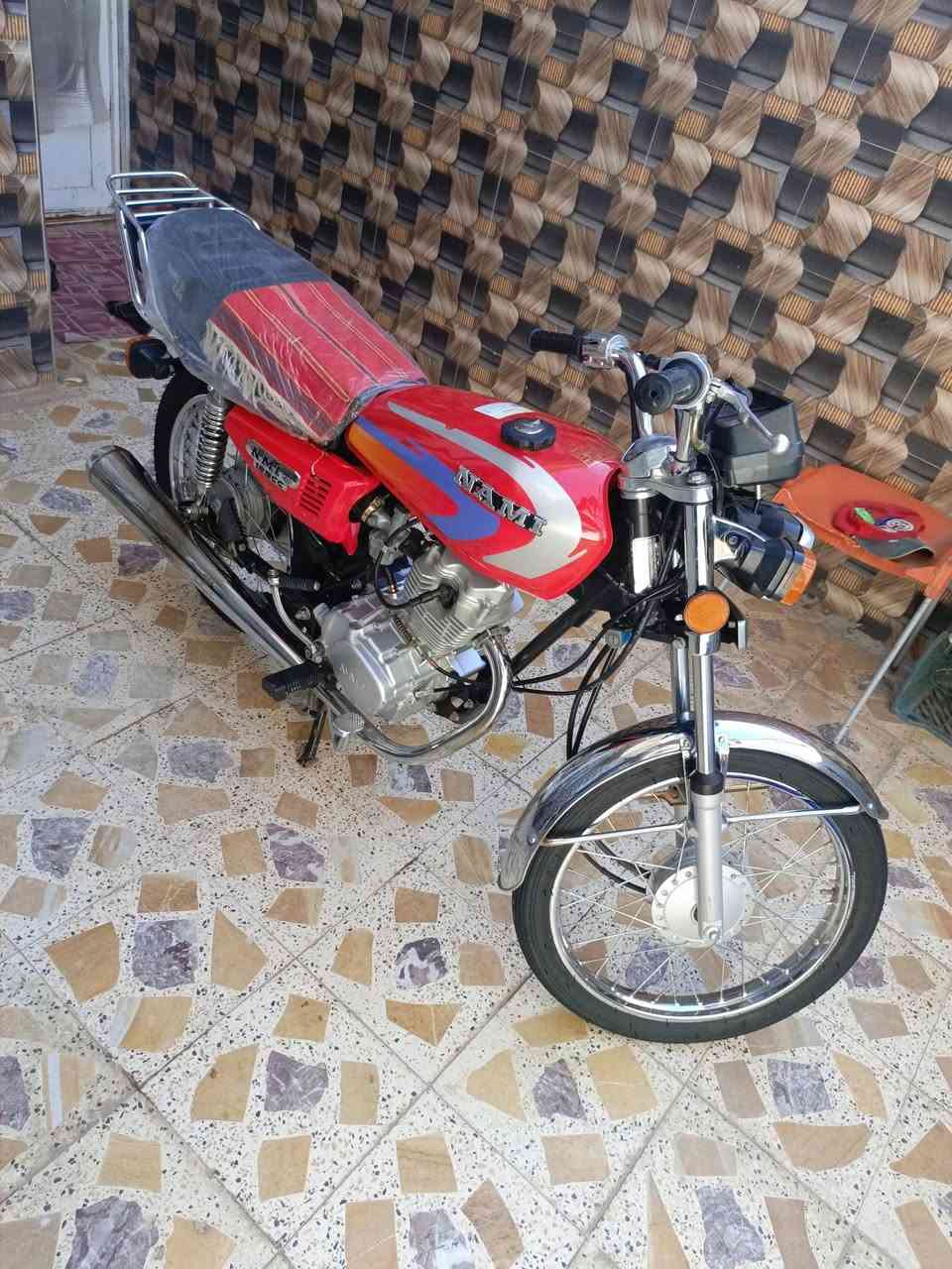 دراجه للبيع بلاديه بس وصل وكيله سيد جعفر مكفوله من كلشي دراجه نضيفه مامتعوبه مال جناي شراي يتصل ويدلل***********
