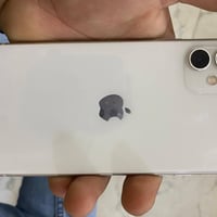 ايفون ١١ مساحه ١٢٨  بطاريه ٨٢  كامل غراضة وياه  السعر   150 الف مبدل ب...