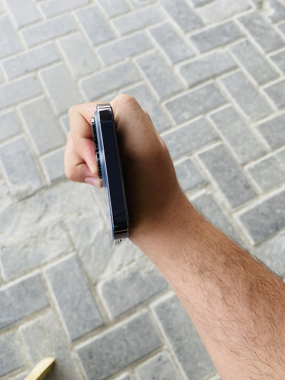 ايفون ١٤ برو ماكس مكفول دبل سيمكارت شراي يتفضل خاص او واتساب قيم بل يرضي الله سعره ٧٧٥ الف *********** مكاني بغداد
