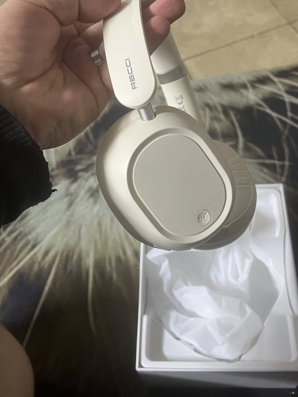 للبيع سماعه مكاني بغداد حي الجامعه
السعر ٣٠ الف 
للتواصل عبر الرقم الاتي : 

***********
