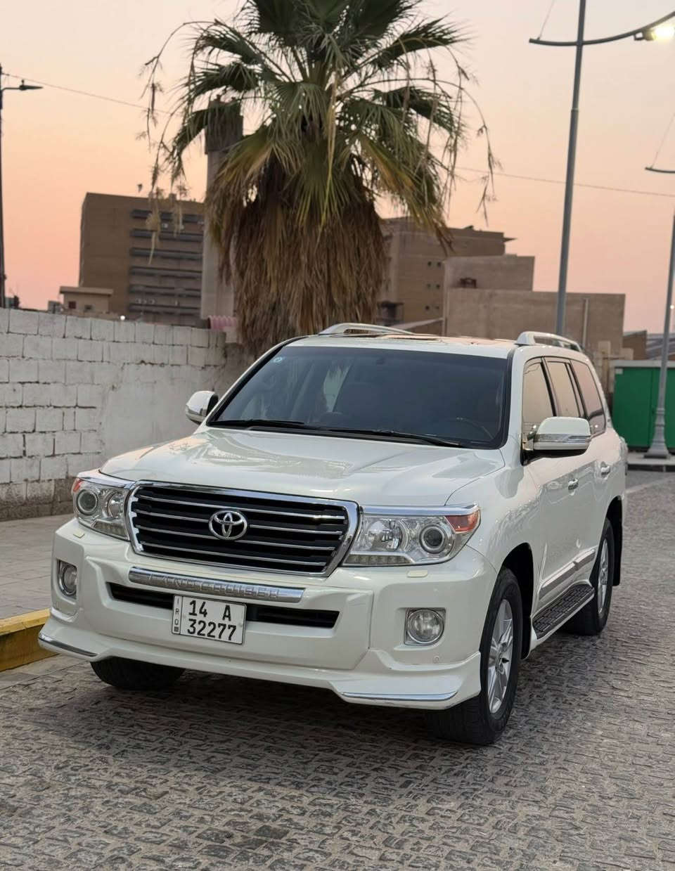 لاندكروز 2013 كامل مواصفات مكفولة عام السيارة كلش كلش جديدة ماشية 150  ماناقصها ولا شي السعر 340 بأسمي. .. الاستفسار الاتصال ع الرقم *********** البصرة, العراق
