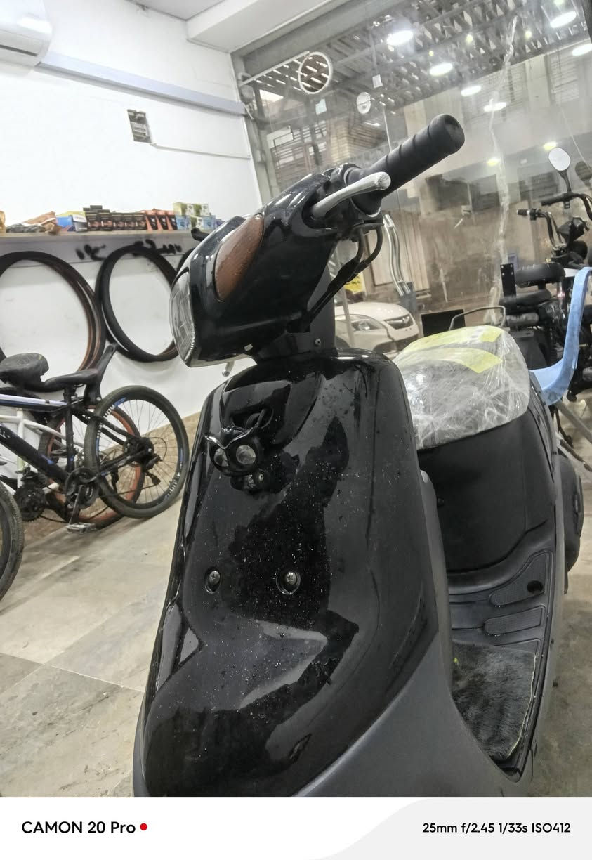 السلام عليكم دراجه 60 بطه نضيفة الدراجه بلادي ما ملعوب بيهة مكينتهة ما مفتوحه مبدل فقط هندر يرادلهة ترتيب للكهربائيات بكلايت اشاير فقط يرادلهن ترتيب الباقي كله شغال تشتغل هندر السلف فقط واكف يرادله تبديل ب 10 المكان بغداد الدورة المهدية الثانية للاستفسار الاتصال ***********
