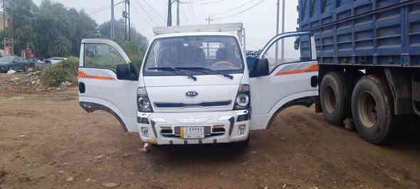 كيا بنكو حمل للبيع او المراوس بكيا ام عيون
المواصفات كيا حمل 
رقم ديالى / سنويه ما صاقطه 
محجر نضيف 
تخم تاير 
كهربائيات شغاله 
باتري جديد 
بيهه خيط تبخير 
السياره نظيفه خير من الله كلهه بلاديه بس باب البدي مبدل شركه كله بلاديه  السياره ماخذهه جديد اوصلك لراعيهه وهوه يحولك 

السعر  109$  وبيهه مجال بسيط جداً 
ابو ال105$  لا تخابر ما ابيع ولحد يكسر بحلال العالم ولا تخابرني وتكلي اكو بالسوك روح اخذ 
للاستفسار الاتصال على الرقم ..!
***********
الله يرزق الجميع
