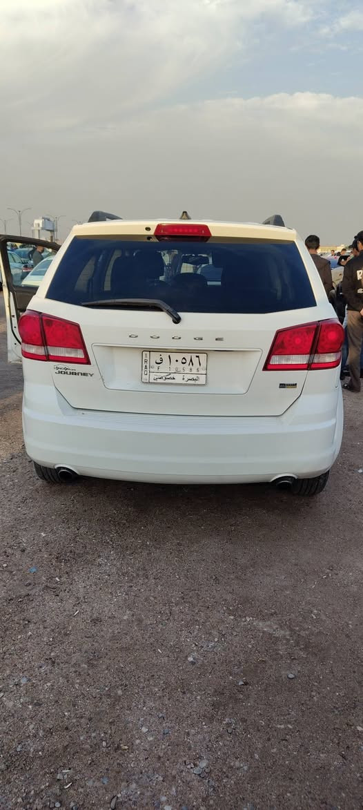 دوج جورني 2011 محرك 6 سلندر تحويل ثاني يوم رقم بصره راعيه بلزبير
السعر 100ورقه 
للستفسار رقم ***********
