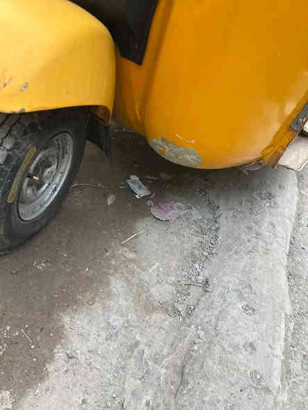 السلام عليكم تكتك مديل ٢١ تحويل ثاني يوم تكتك بيه طخطخات قليله سعر ٧٢٥٠ بغداد شعله الرقم  ***********
