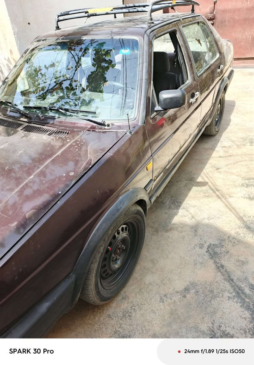 هاي سيارة للبيع رايدهه 20وبيه مجال موديل 93مكرك 1600سنويه بعد سنه وتسقط سيارة كايمه رقم الهاتف ***********
