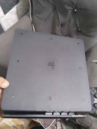 Ps4 كامل  مهكر بي 5 ألعاب  مكاني مدينة الصدر  رقمي 07722793870 السعر 3...
