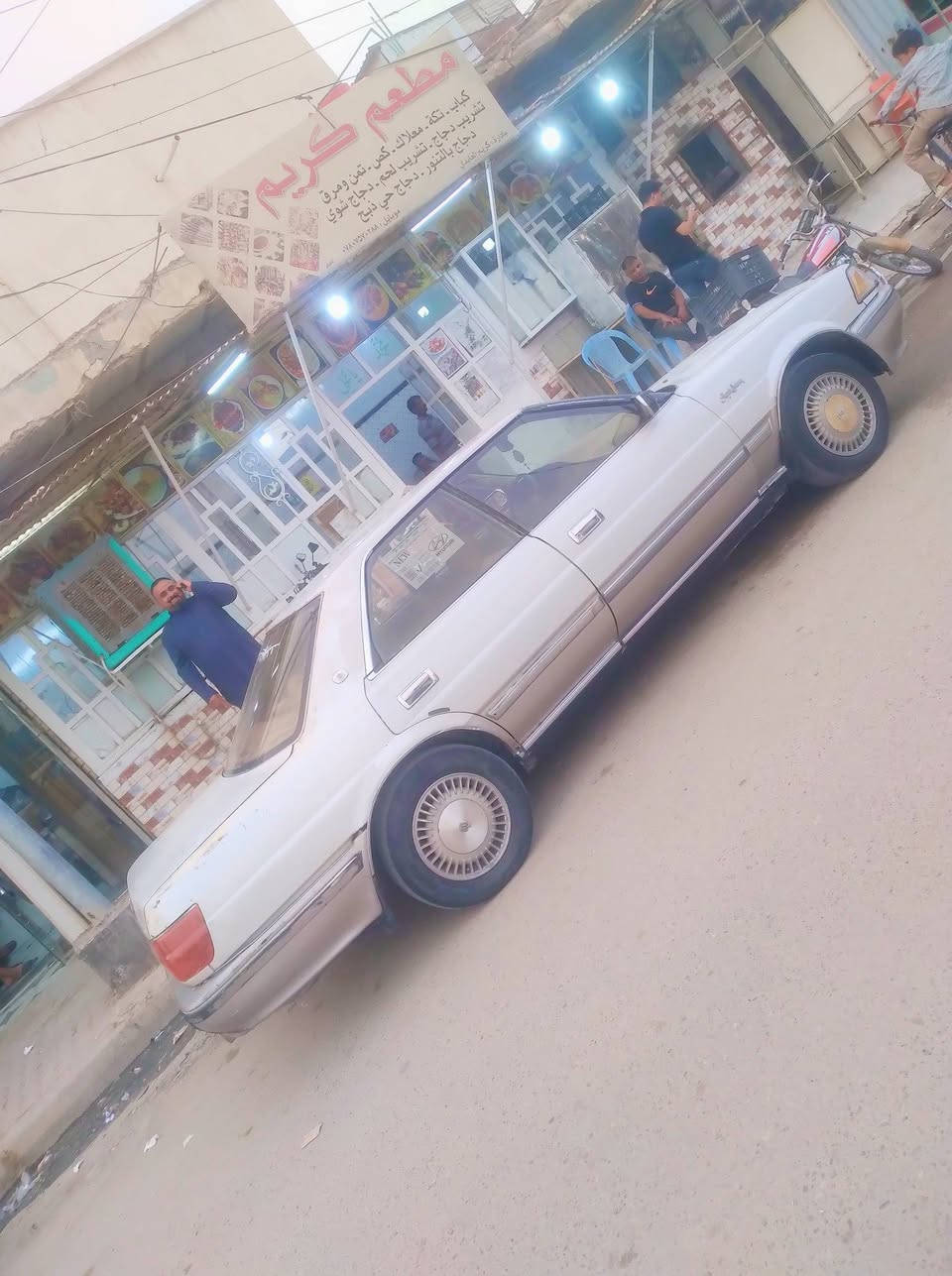 سلام عليكم سياره البيع مكينه و كير شرط مكفوله كفاله عامه السعر ٣٢ بيهه مجال ***********
