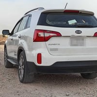 سورنتو موديل 2013 شكل 14 جديدة السيارة ماشية 111000 الف كيلو حقيقي محر...