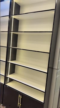 ديكور محل كامل باترينات + سبلت + ثلاجة صغيرة+ ميز وكراسي  ثنين 0773631...