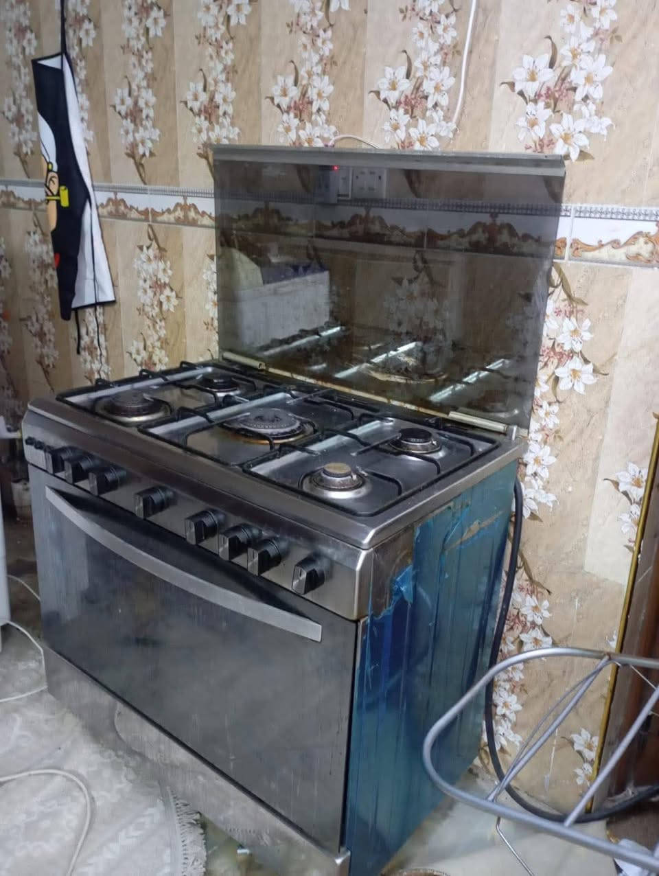 للبيع طباخ غاز بحالة ممتازة ✨ 
✅ 5 عيون غاز
✅ فرن واسع
✅ غطاء زجاجي
✅ يعمل بشكل ممتاز

السعر: 250 دولار
الموقع: كربلاء – الانتفاضة الأولى
📩 للاستفسار مراسلة الخاص. كربلاء, العراق


**إذا كنت صاحب هذا الإعلان وتريد حذفه لأي سبب، رجاءا أرسل رسالة إلى الدعم الفني**