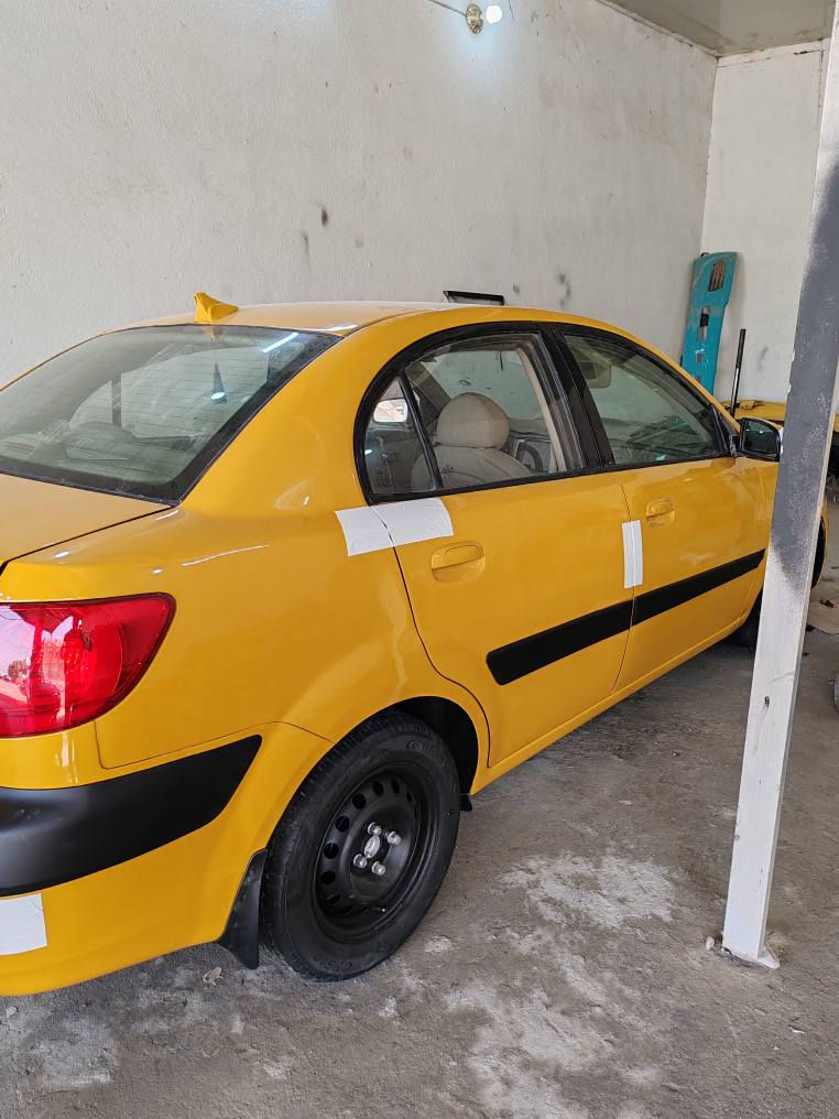 سلام عليكم كيه ريو موديل ٩ خليجي رقم انبار تحويل مباشر جاهزه للخير مابيه اي نقص السياره بدون ضربه أو دواخل مكينه كير كله كفاله السياره جاهزه ولستفسار عله، *********** بغداد, العراق
