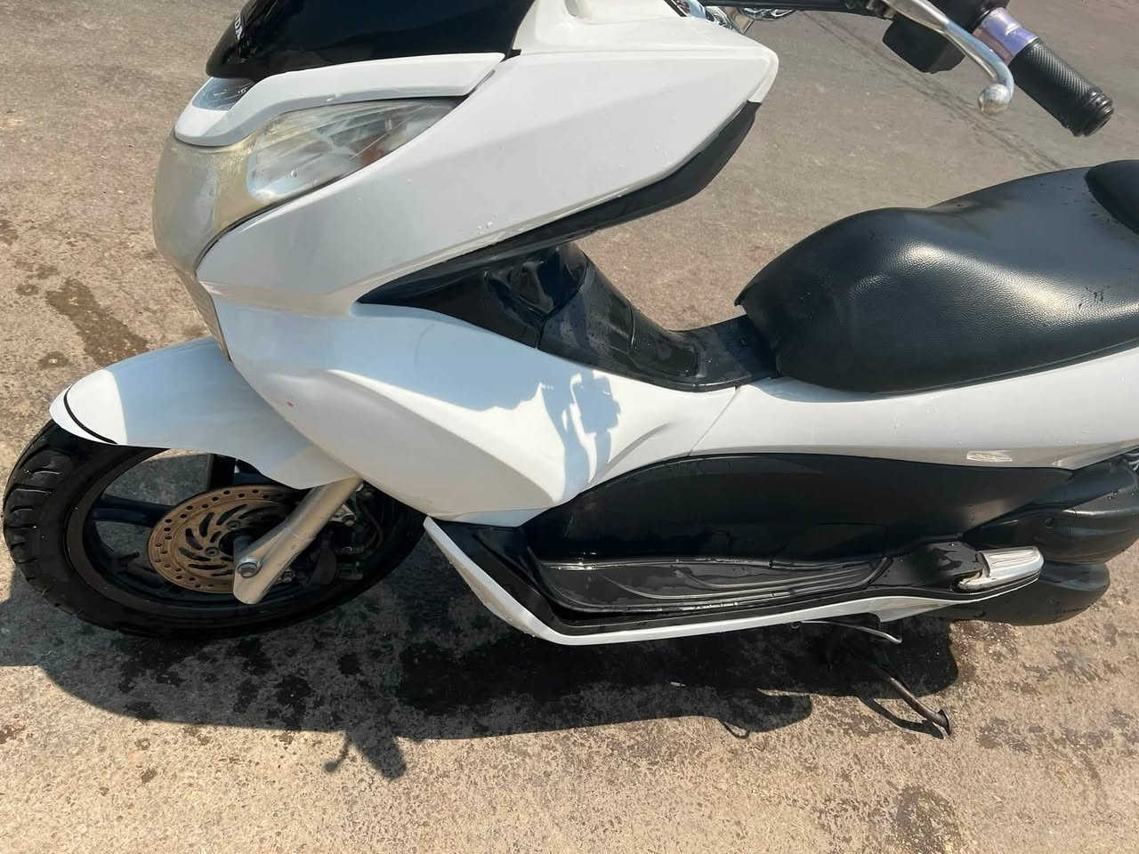 سلام عليكم PCX125مكفوله  مكينه خير من الله مكاني مدينه الصدر سعر 1250بيه مجال بسيط متواجد فقط اليوم فقط ***********

